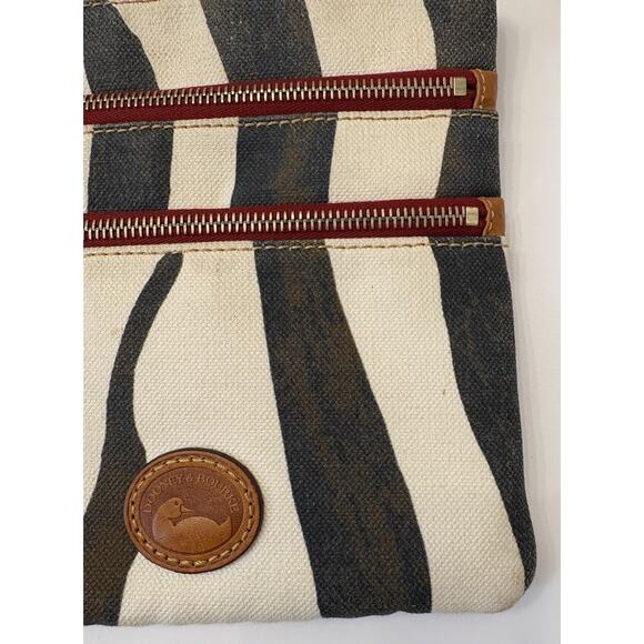 Vintage Dooney and Bourke Small Triple Zip Zebra Print Crossbody J343423 - Picture 5 of 14